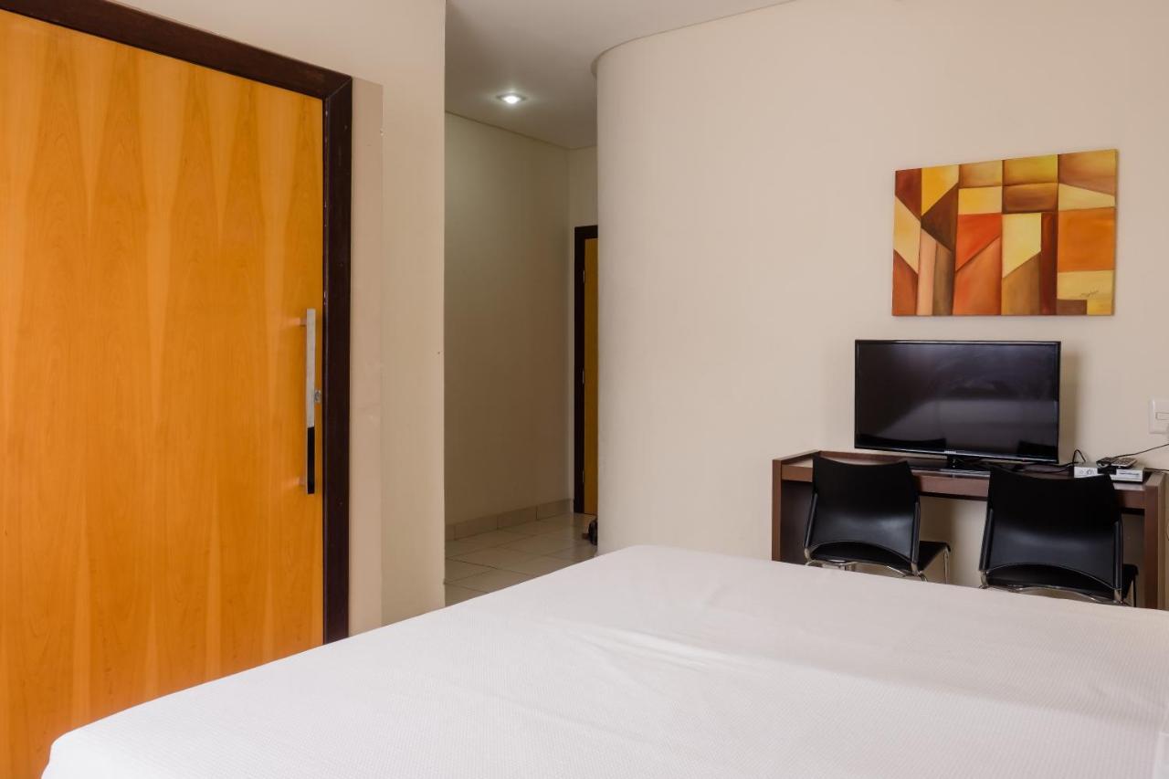 Ibituruna Center Hotel Governador Valadares Buitenkant foto